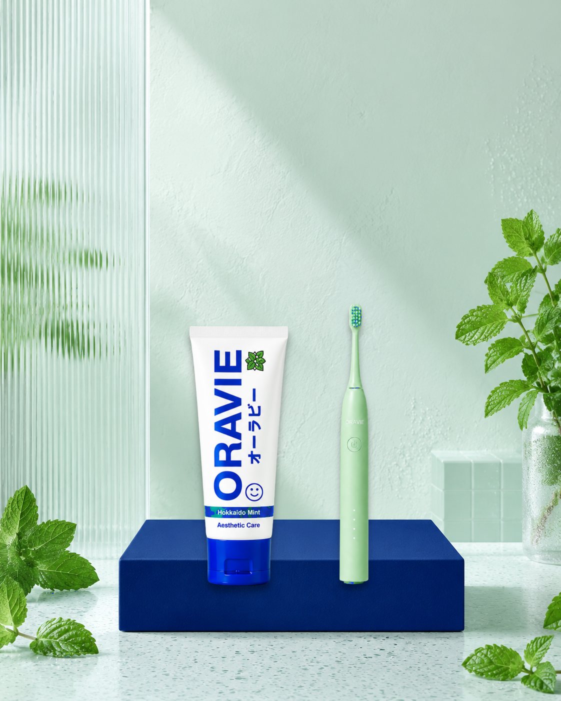 Hokkaido Mint paste with its matching mint brush